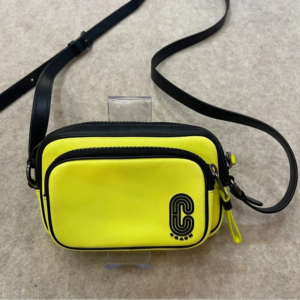 Coach mini edge
